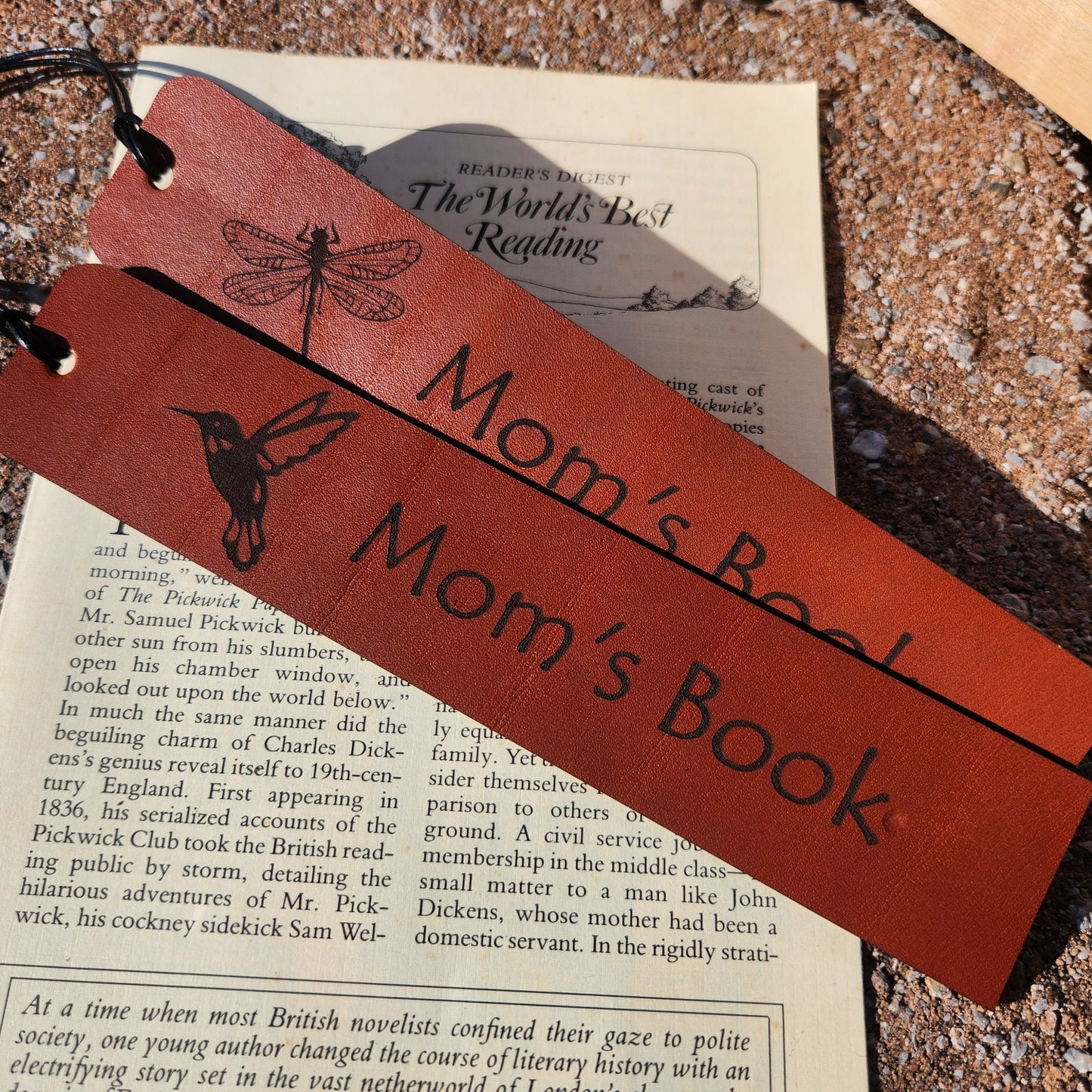 MOMS BOOK leather book mark