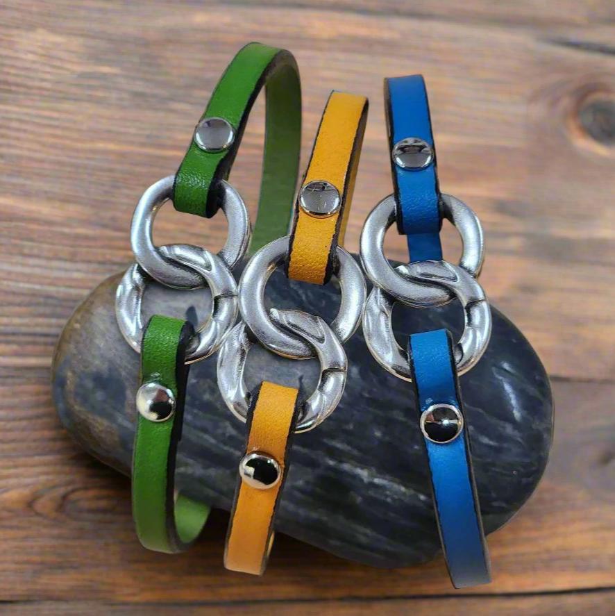Infinity circles Leather bracelet - Eternity bracelet