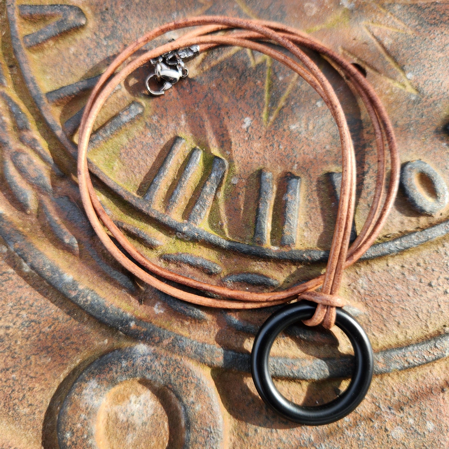 Solid Ring Pendant Leather Necklace