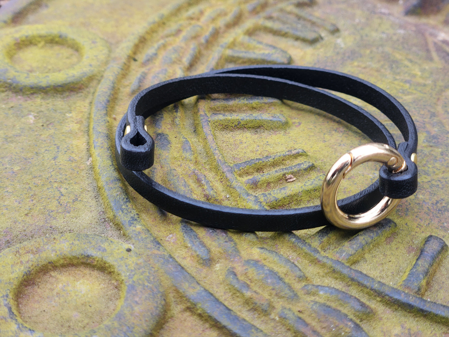Shiny Brass Infinity Link Leather Wrap Bracelet
