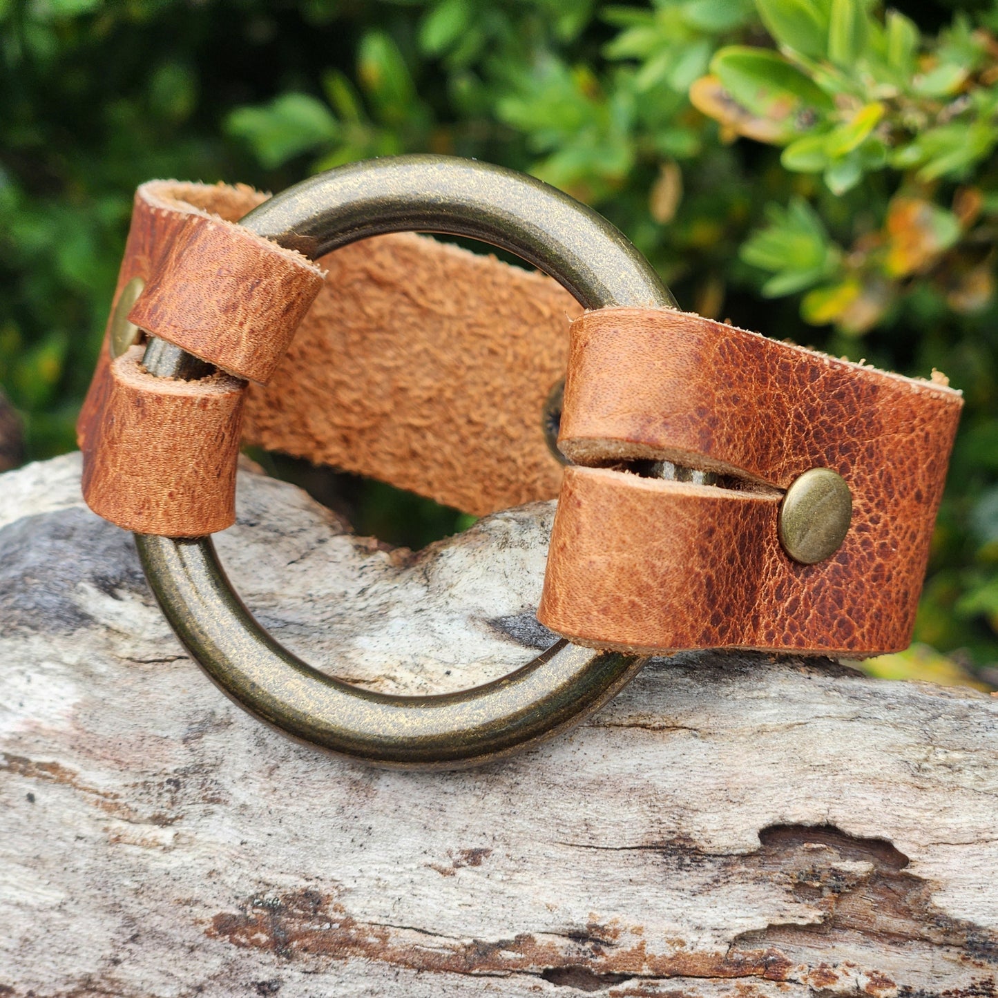 Bella O-Ring Leather bracelet -