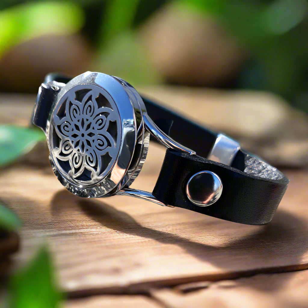 Essential Oil Locket diffuser leather bracelet