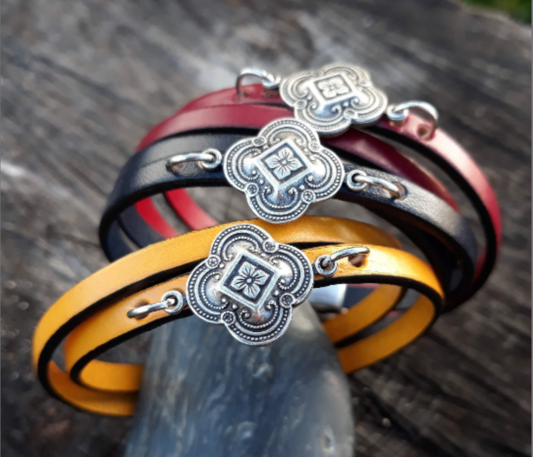 Silver Quatrefoil leather wrap bracelet