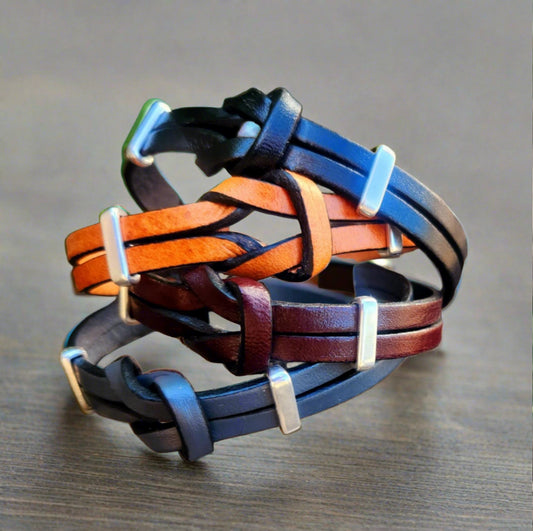 Infinity Knot Leather bracelet