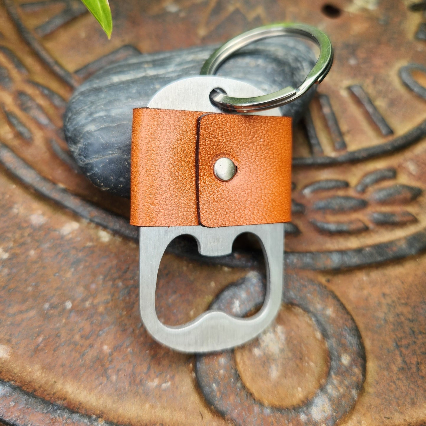 Hockey Team - bruin bottle opener Key ring