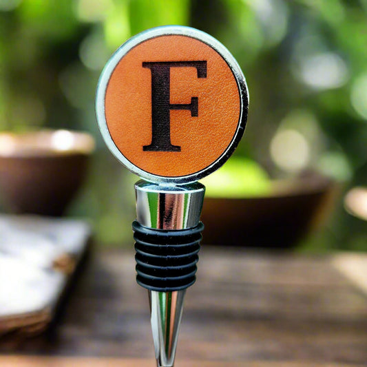 Family name initial wine bottler stopper - custom wine bottle stopper